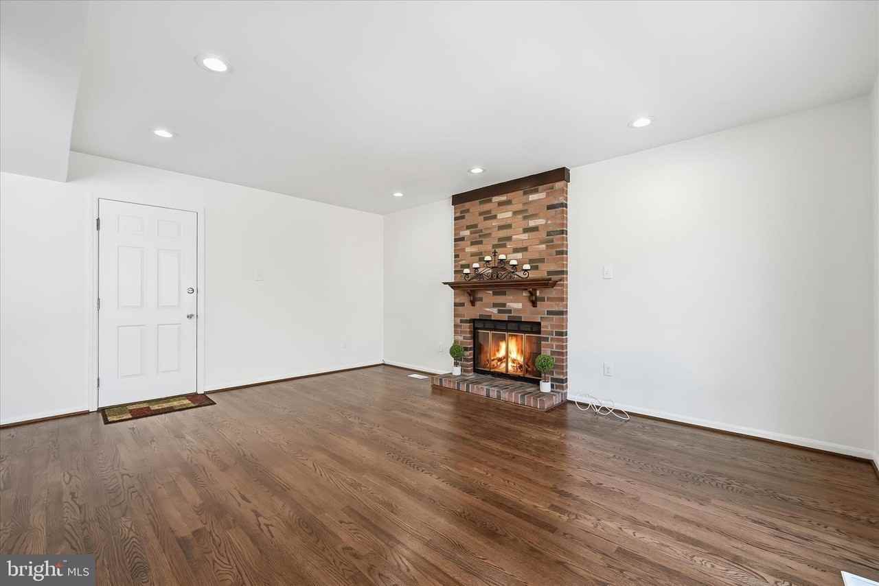 9500 Windbeat Way - Photo 4 of 50