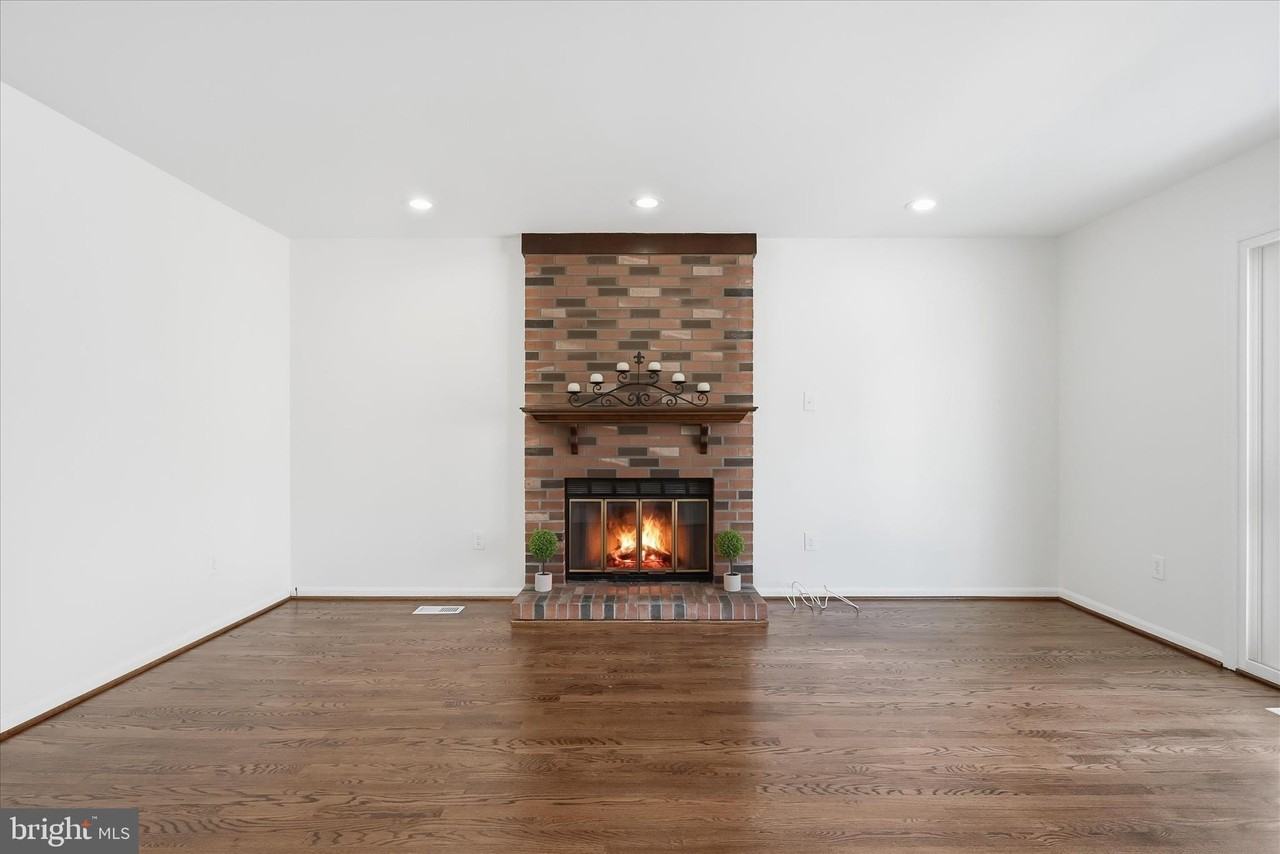 9500 Windbeat Way - Photo 6 of 50