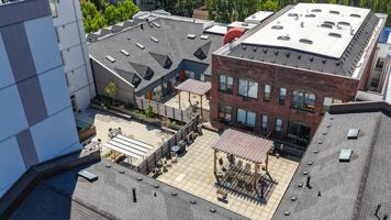 featured image of 625 Nw Everett St