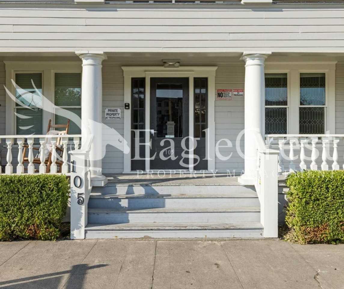 105NSP - Photo 3 of 44