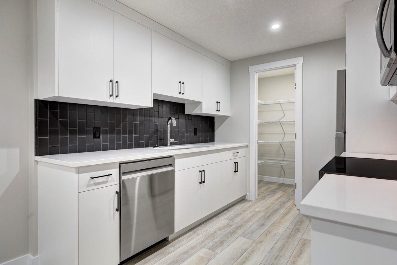 21298 - B Sheriff King Street SW - Photo 4 of 19