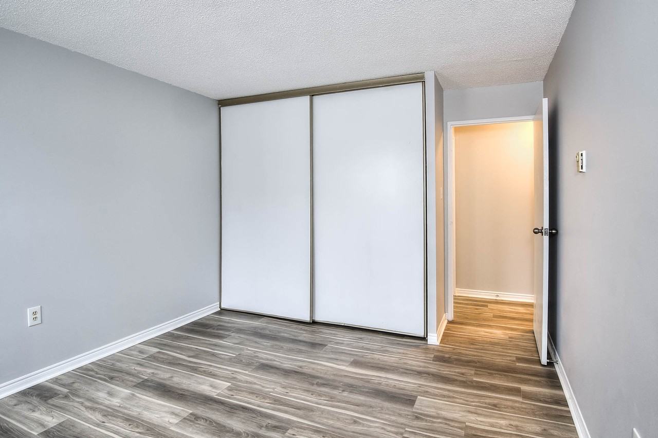 Filsinger Park Place Apartments - Photo 6 of 31