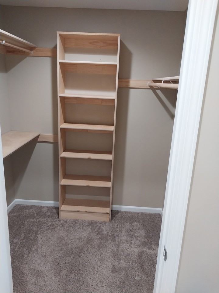 405 N 2nd St #2 - Photo 4 of 10