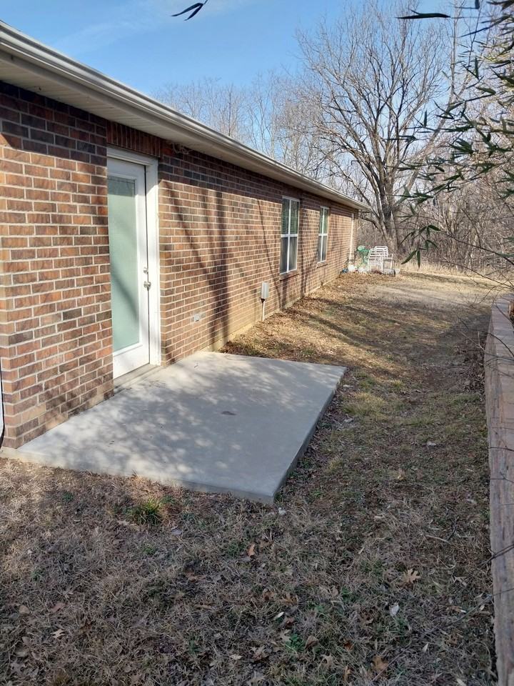 405 N 2nd St #2 - Photo 7 of 10