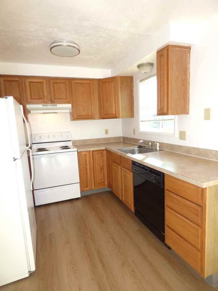 The Court at Hawthorne - Photo 3 of 37