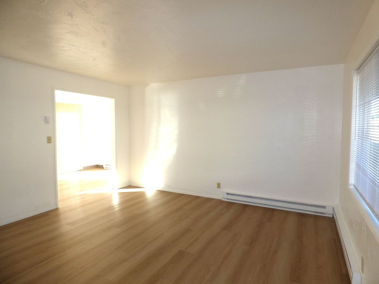 The Court at Hawthorne - Photo 5 of 37