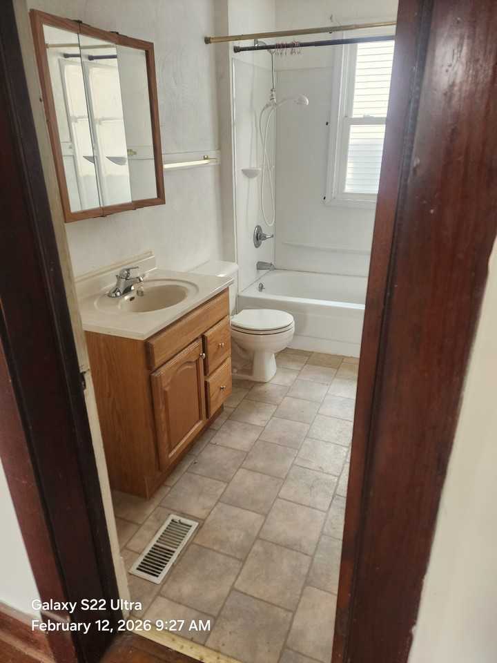 1010 Columbus St #1 - Photo 3 of 9