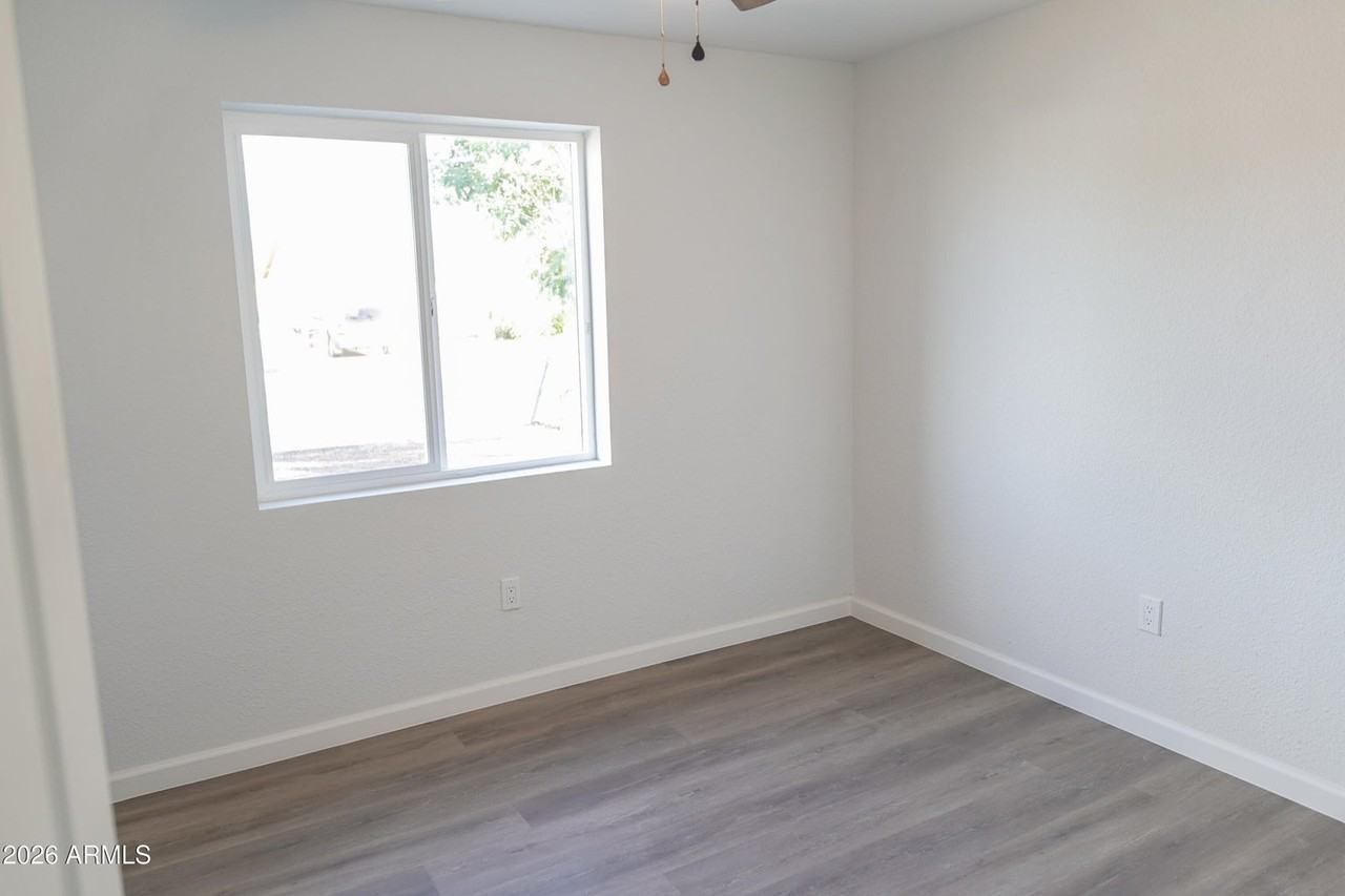 1808 N 66th Ave #1 - Photo 7 of 10