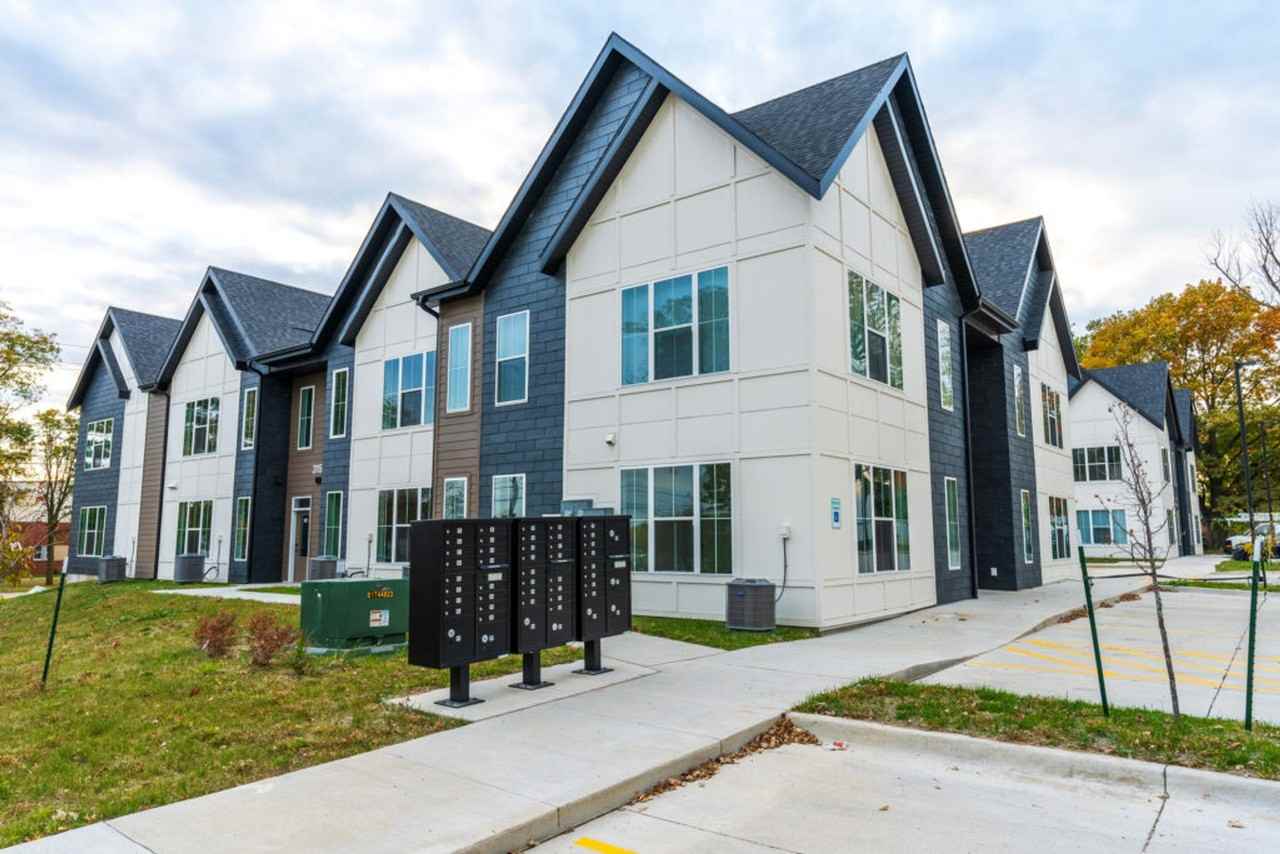 Park Indy Rowhomes! - Photo 3 of 50