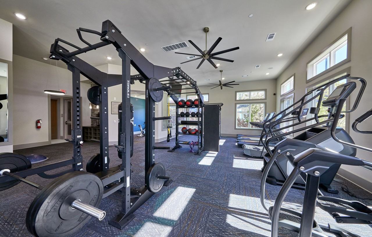 Neuhaus Lake Worth - Photo 3 of 50