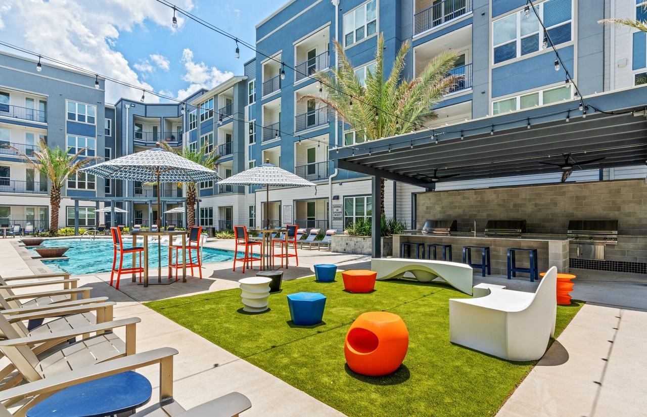 Neuhaus - Photo 4 of 30