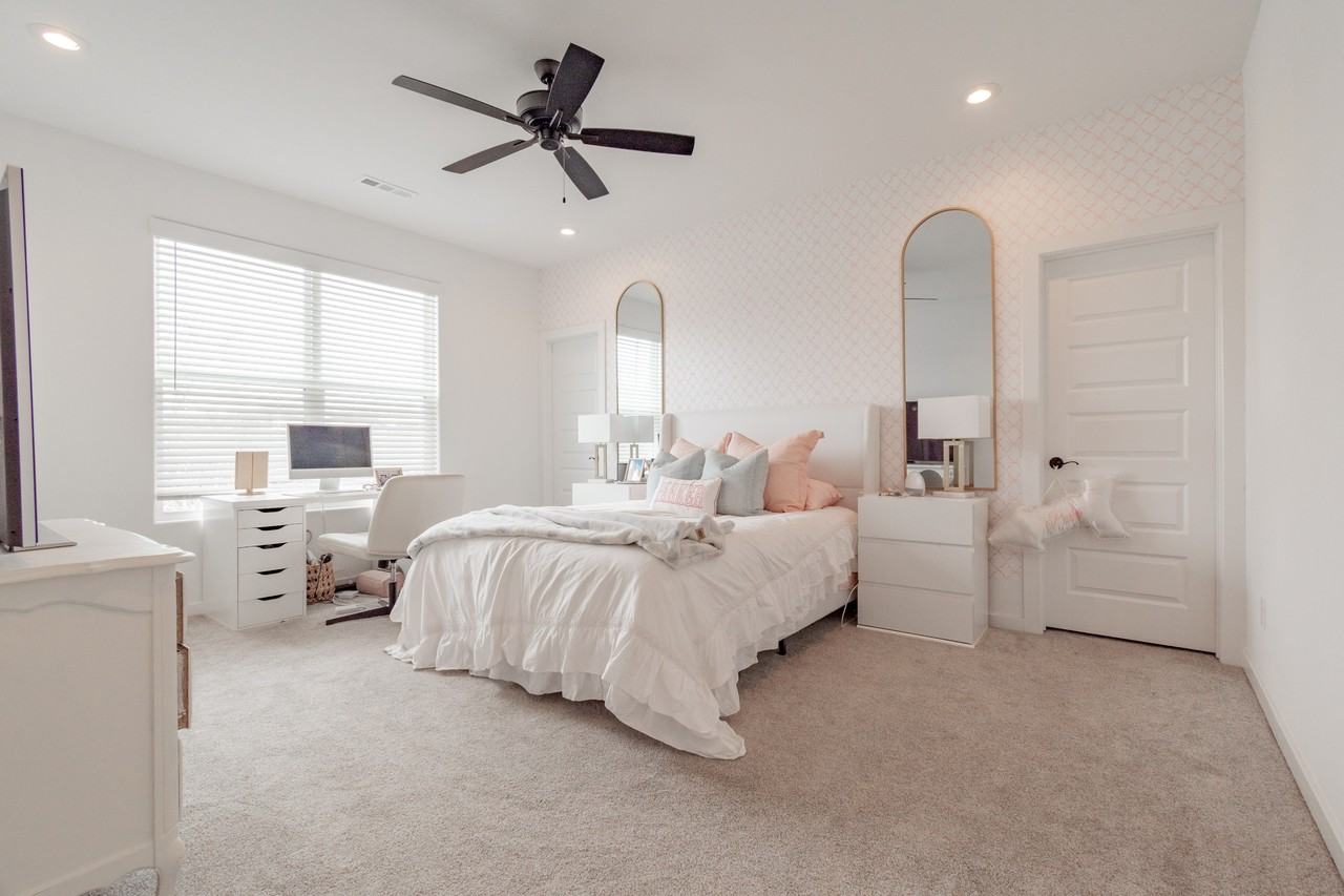 1599 S Brooks Ave #1 - Photo 7 of 12