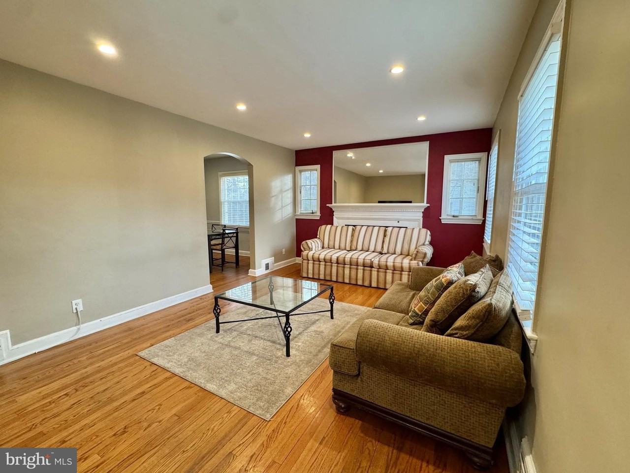 8815 Reading Rd - Photo 6 of 50