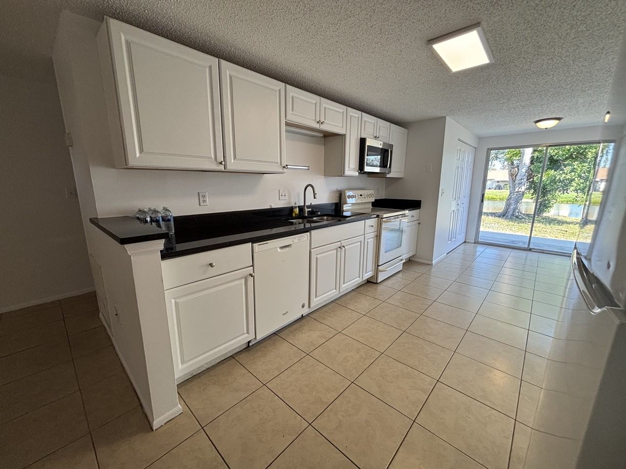 4209 79th St W #4209 - Photo 5 of 11