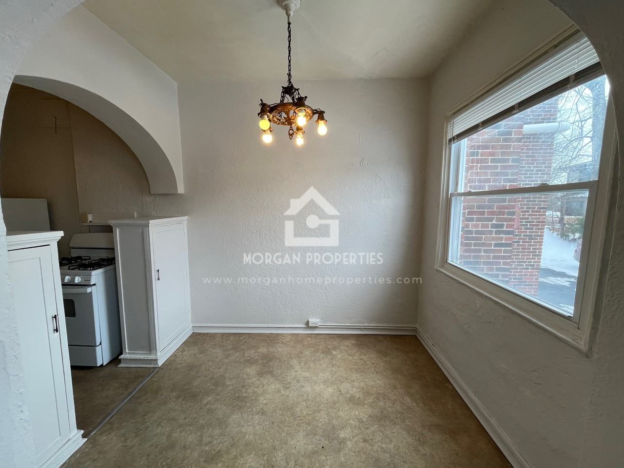 1231 W Walnut St #106 - Photo 4 of 7