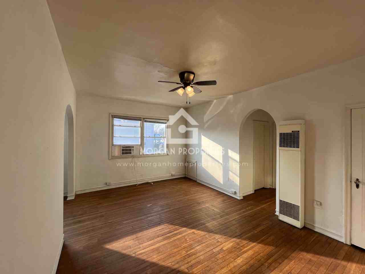 1231 W Walnut St #112 - Photo 3 of 7