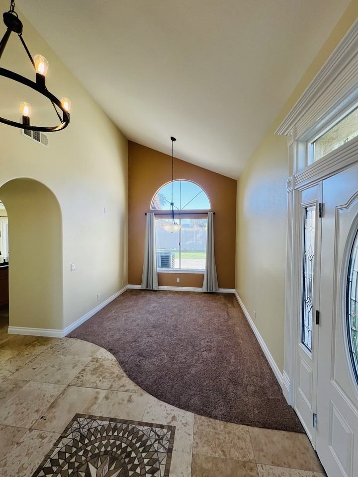 25183 Parkcrest Dr #25183 - Photo 2 of 28