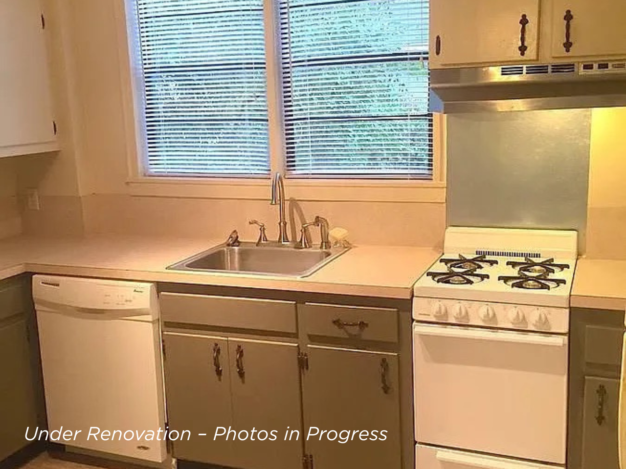 122 Demouy Ave #122 - Photo 2 of 7