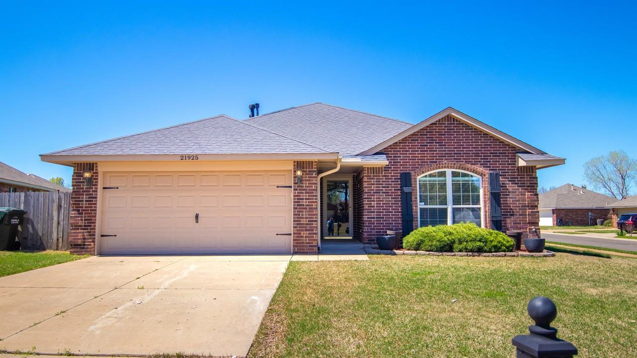 21925 Homesteaders Rd #1 - Photo 2 of 32