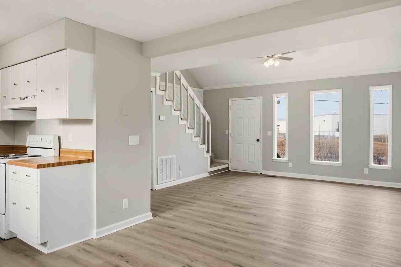 90 Park St #103 - Photo 4 of 24