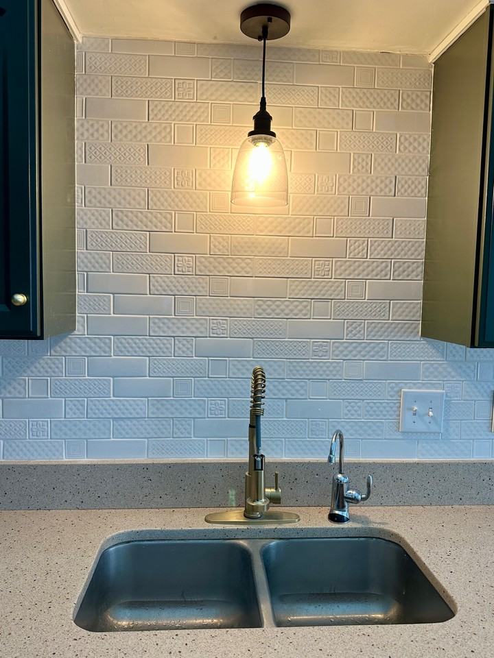 26 Stoney Dr #1 - Photo 4 of 20