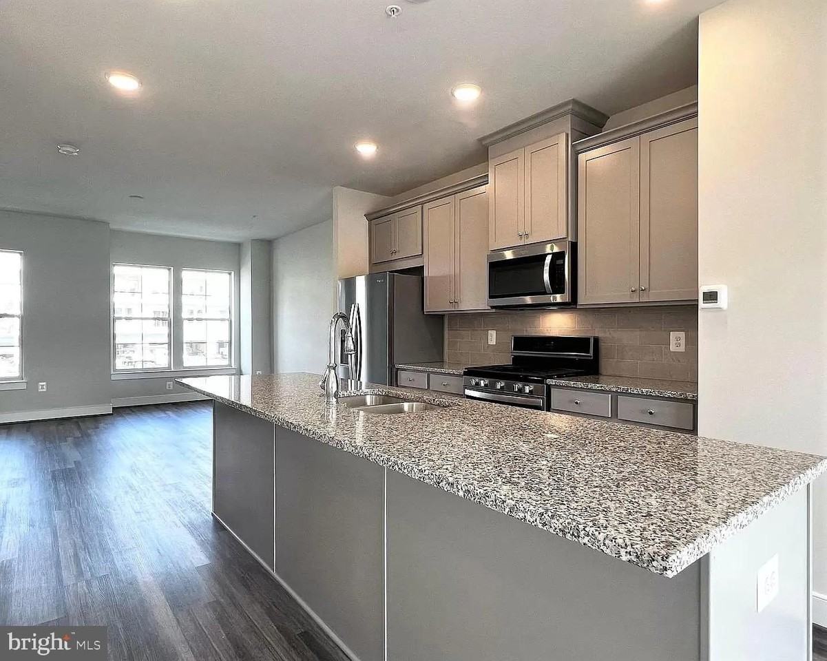 1207 Vermeer Ave - Photo 3 of 20