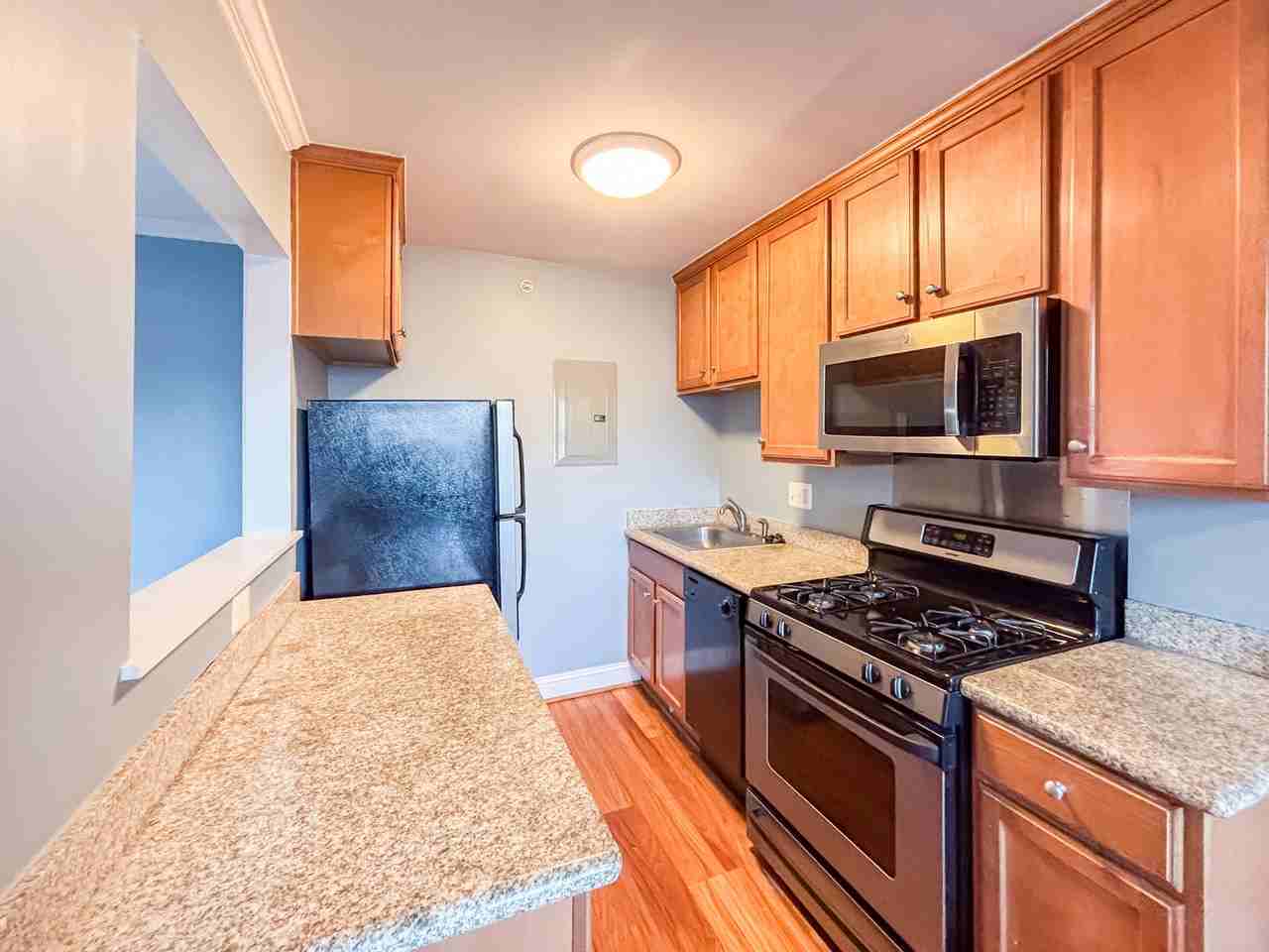 610 Main Street 506 - 506 #506 - Photo 3 of 17