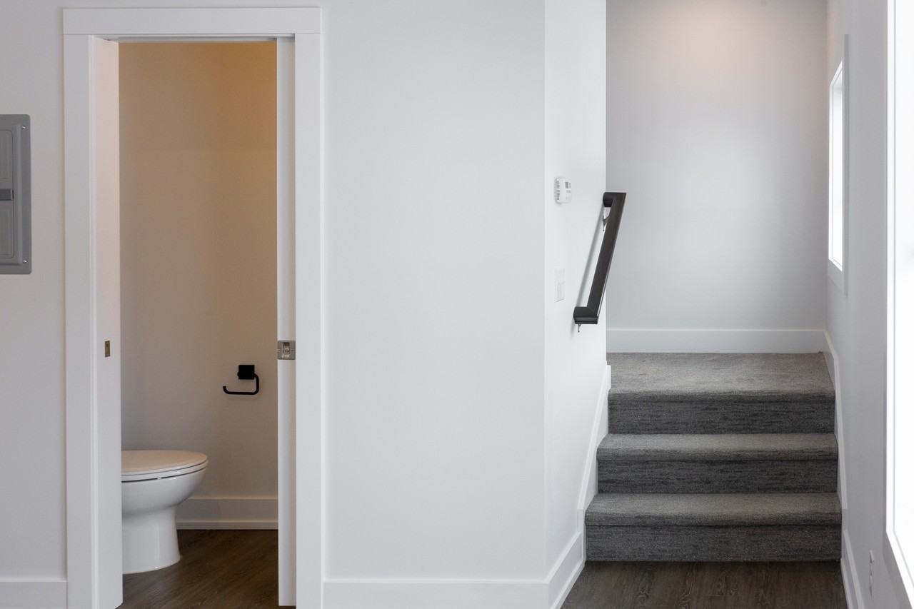 327 Cummings Ave Nw #327 - Photo 5 of 17