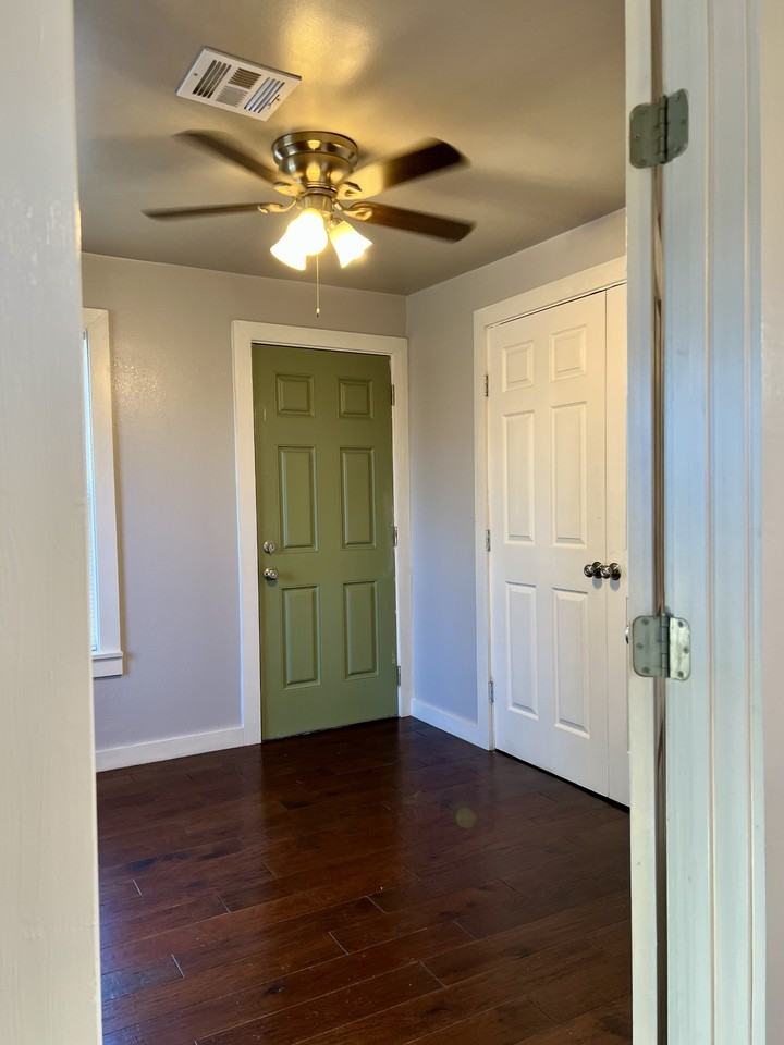 904 N Peoria Ave #1 - Photo 6 of 32