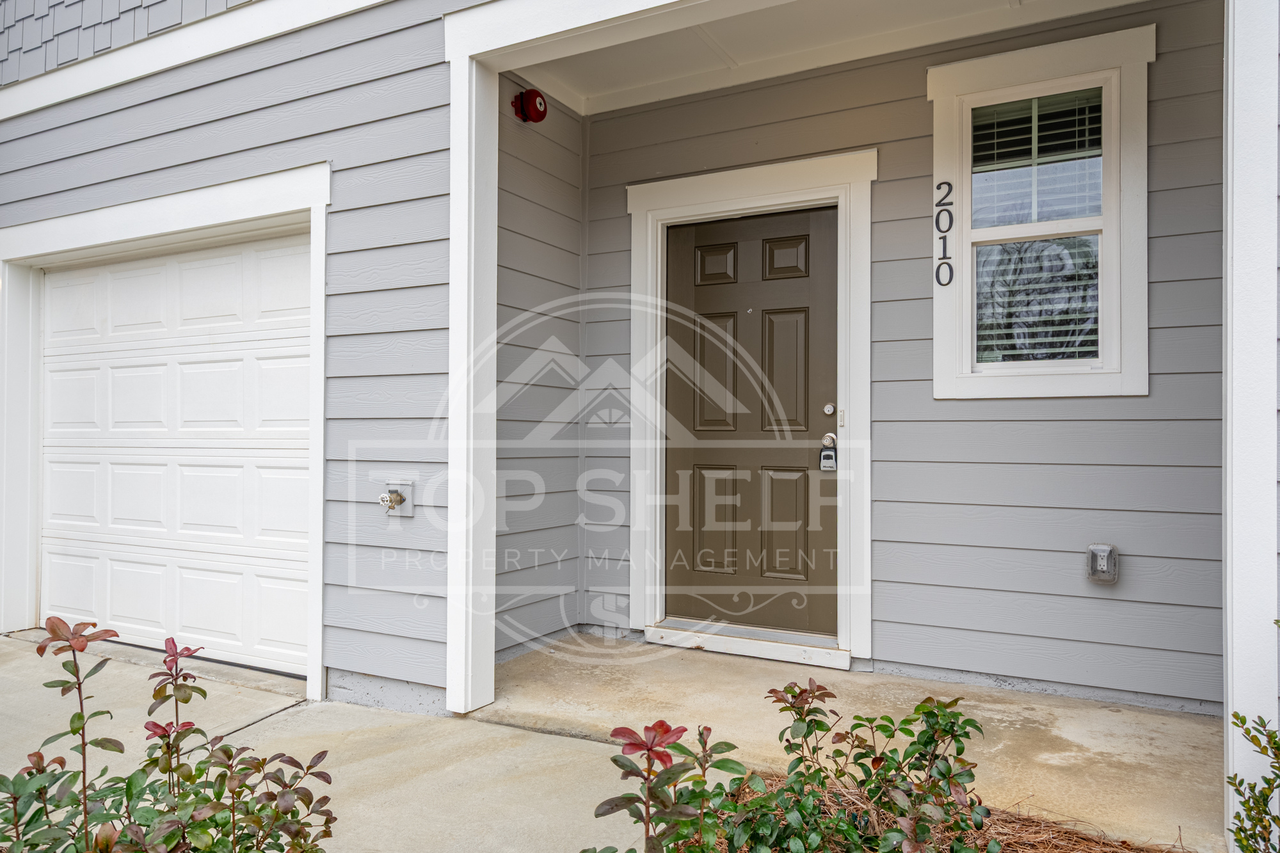 2010 Ayla Dr #1 - Photo 3 of 24