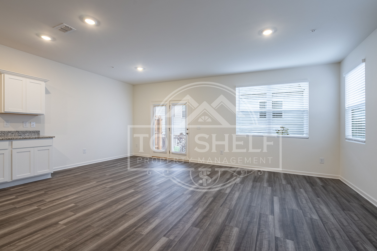 2010 Ayla Dr #1 - Photo 6 of 24