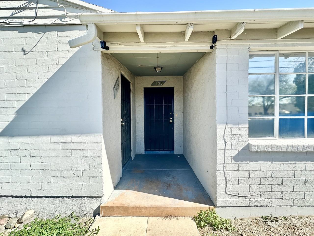 1152 N Jones Blvd #1 - Photo 3 of 9