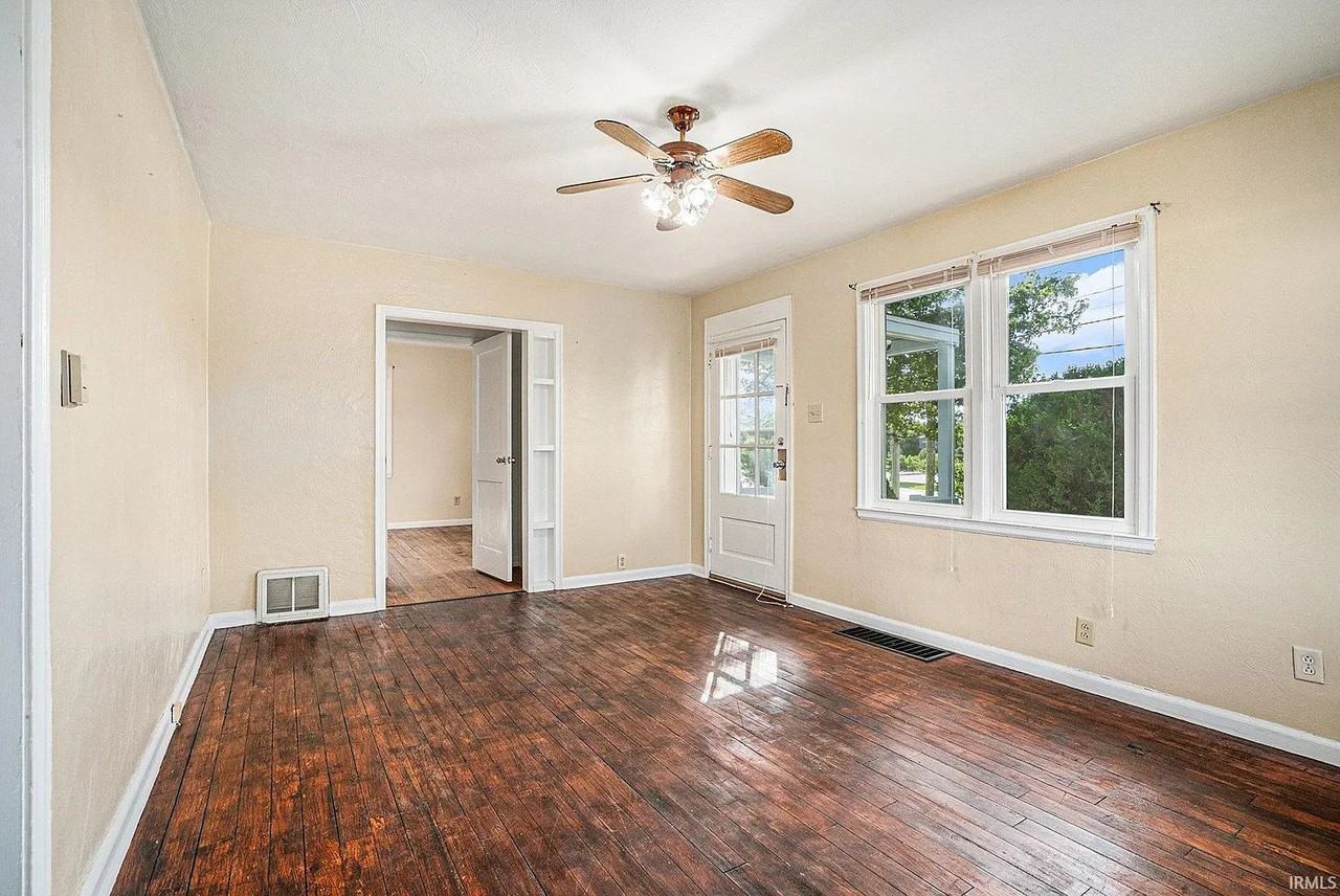 3929 Lincoln Way W #1 - Photo 3 of 7