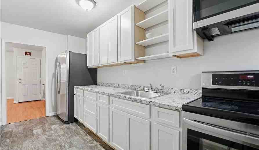 1310 North Ellwood Avenue - 1Unit 1 #1 - Photo 3 of 11