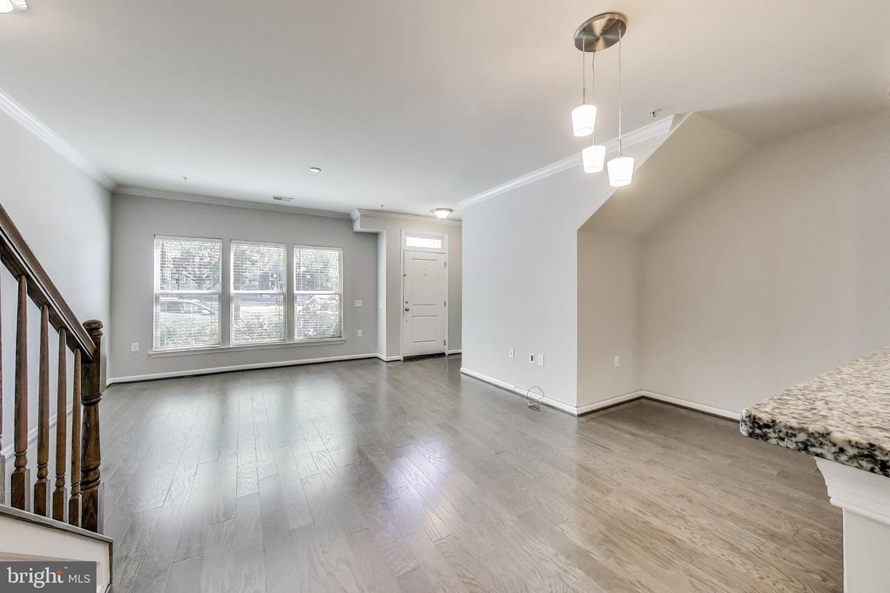 645 Diamondback Dr - Photo 6 of 32