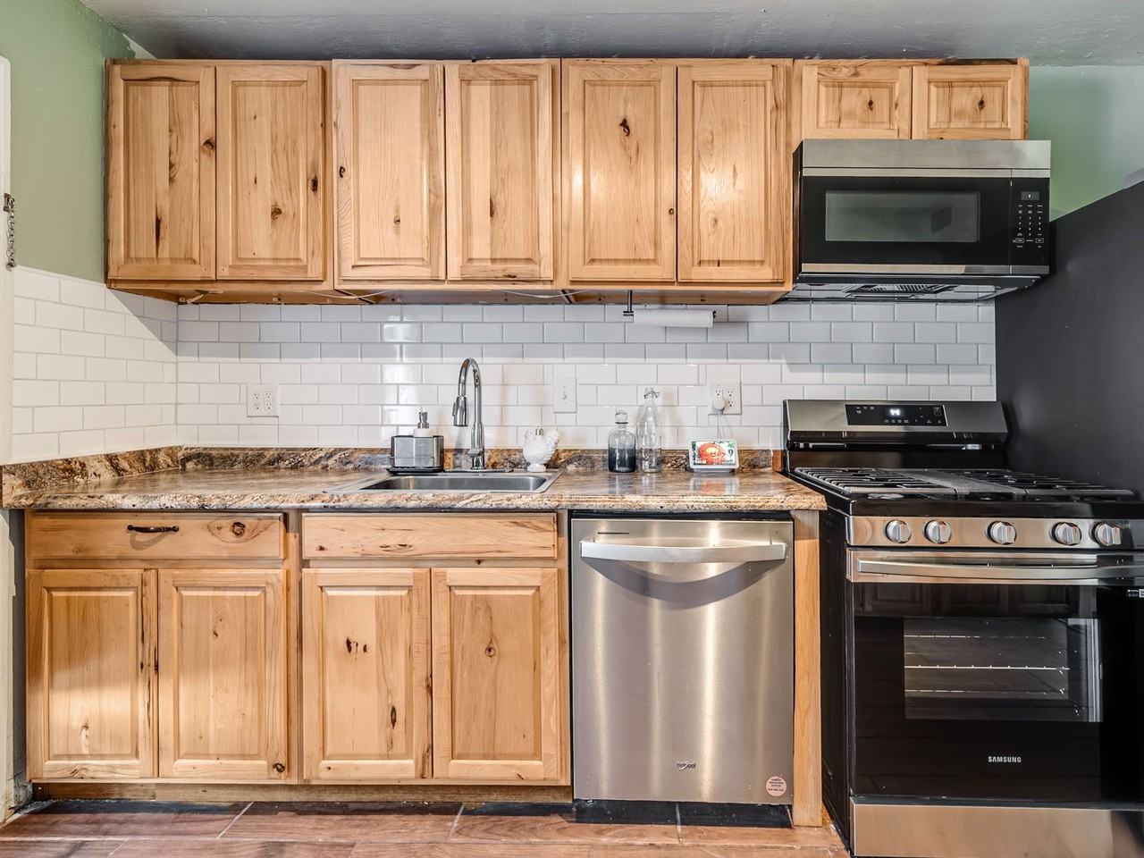 W Dale St #1 - Photo 7 of 11