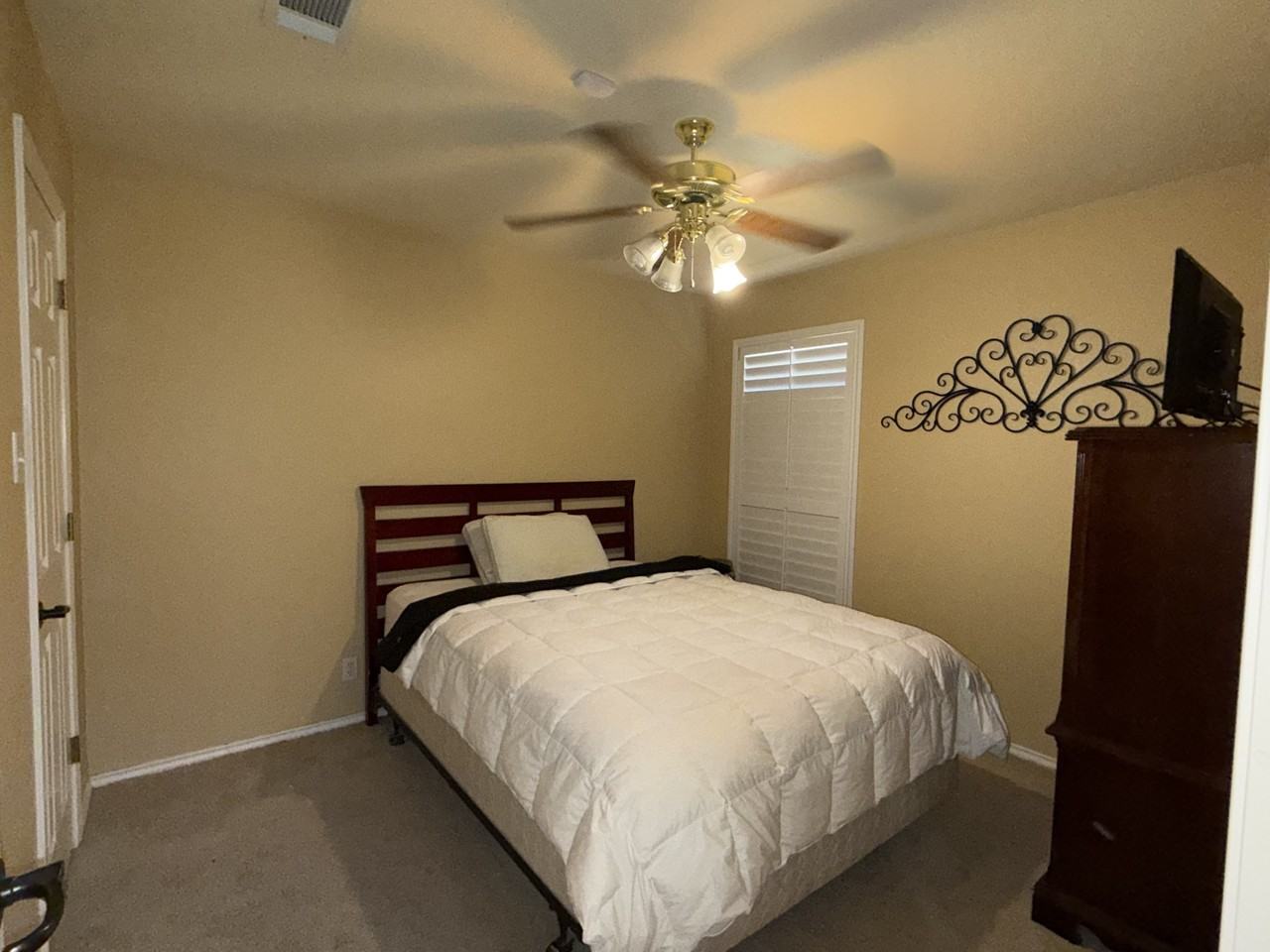 3611 Springmont Dr #1 - Photo 5 of 9