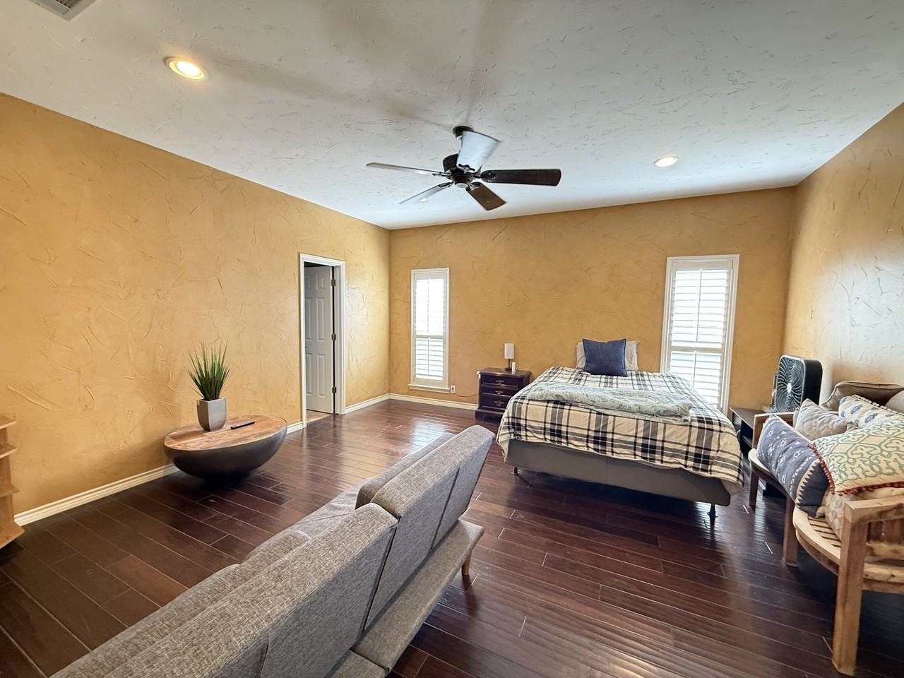 3611 Springmont Dr #1 - Photo 7 of 9