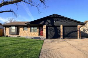 featured image of 1323 Se Clover Ln #1