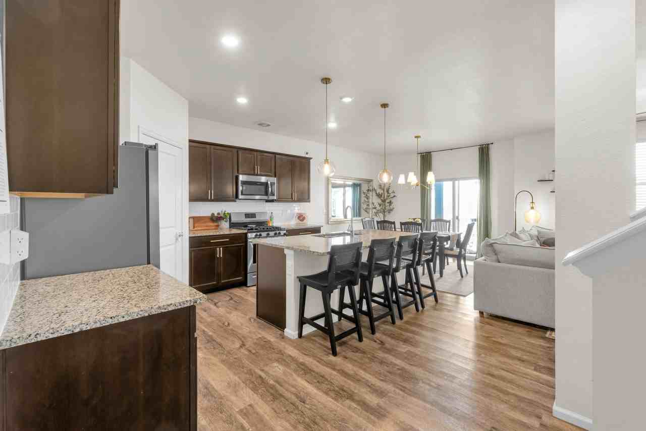 26813 E Archer Ave #1 - Photo 5 of 30