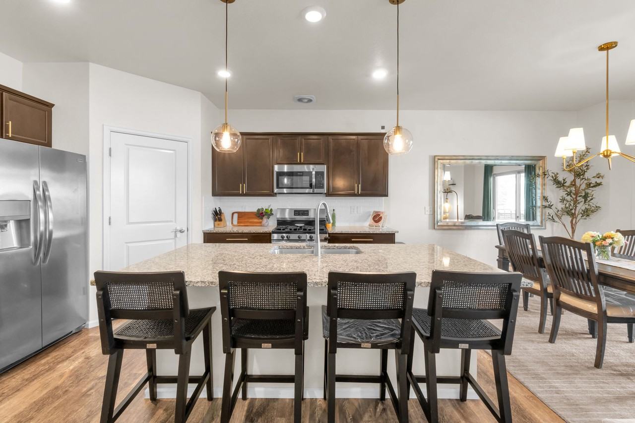 26813 E Archer Ave #1 - Photo 6 of 30