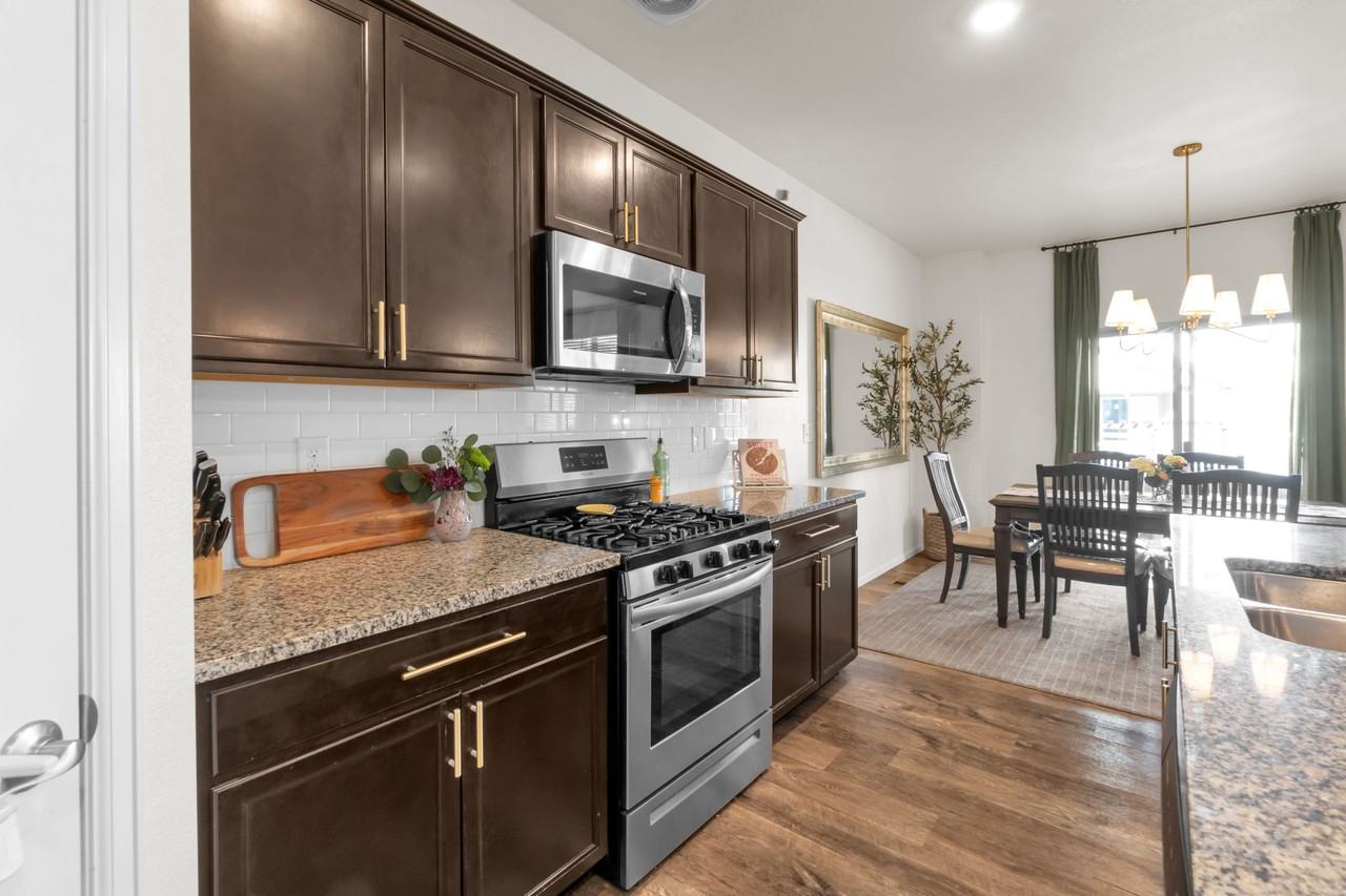 26813 E Archer Ave #1 - Photo 7 of 30