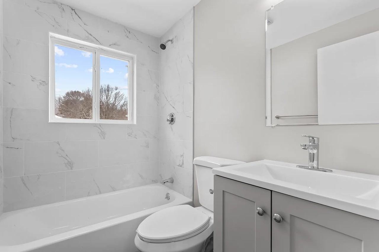 44 Bennett Dr #44-2 - Photo 6 of 7