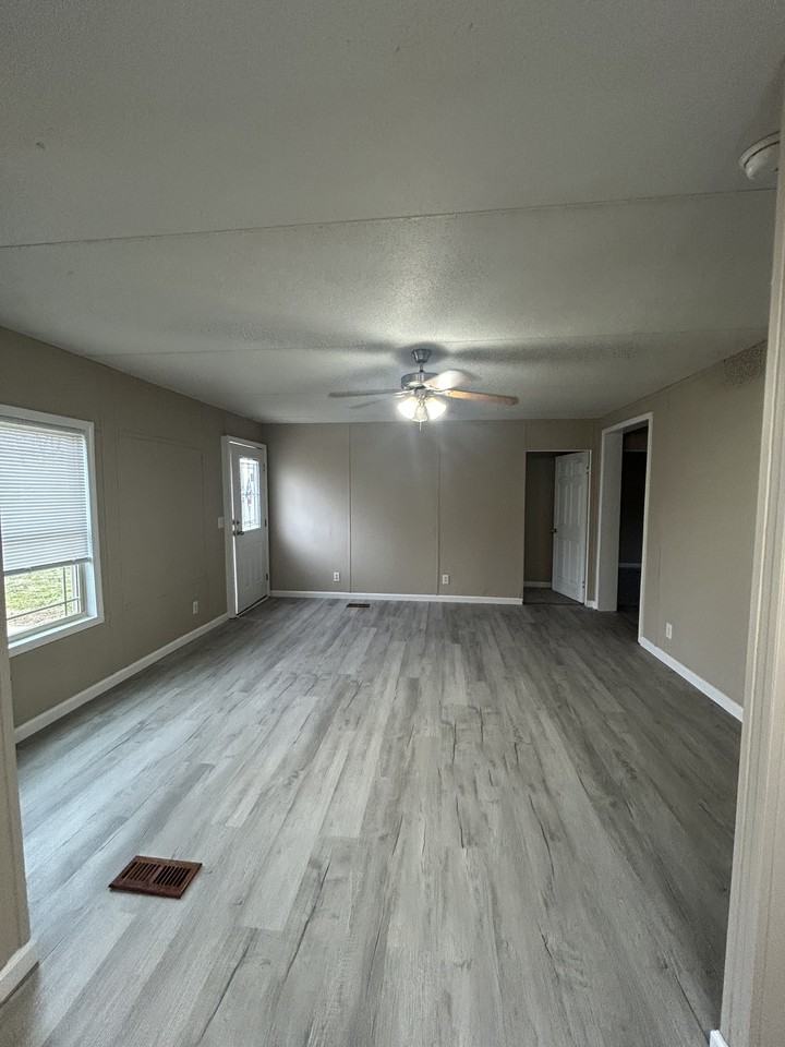 200 Zackary St #1 - Photo 4 of 23