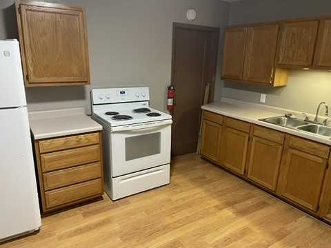 422 Walnut St #4 - Photo 7 of 22