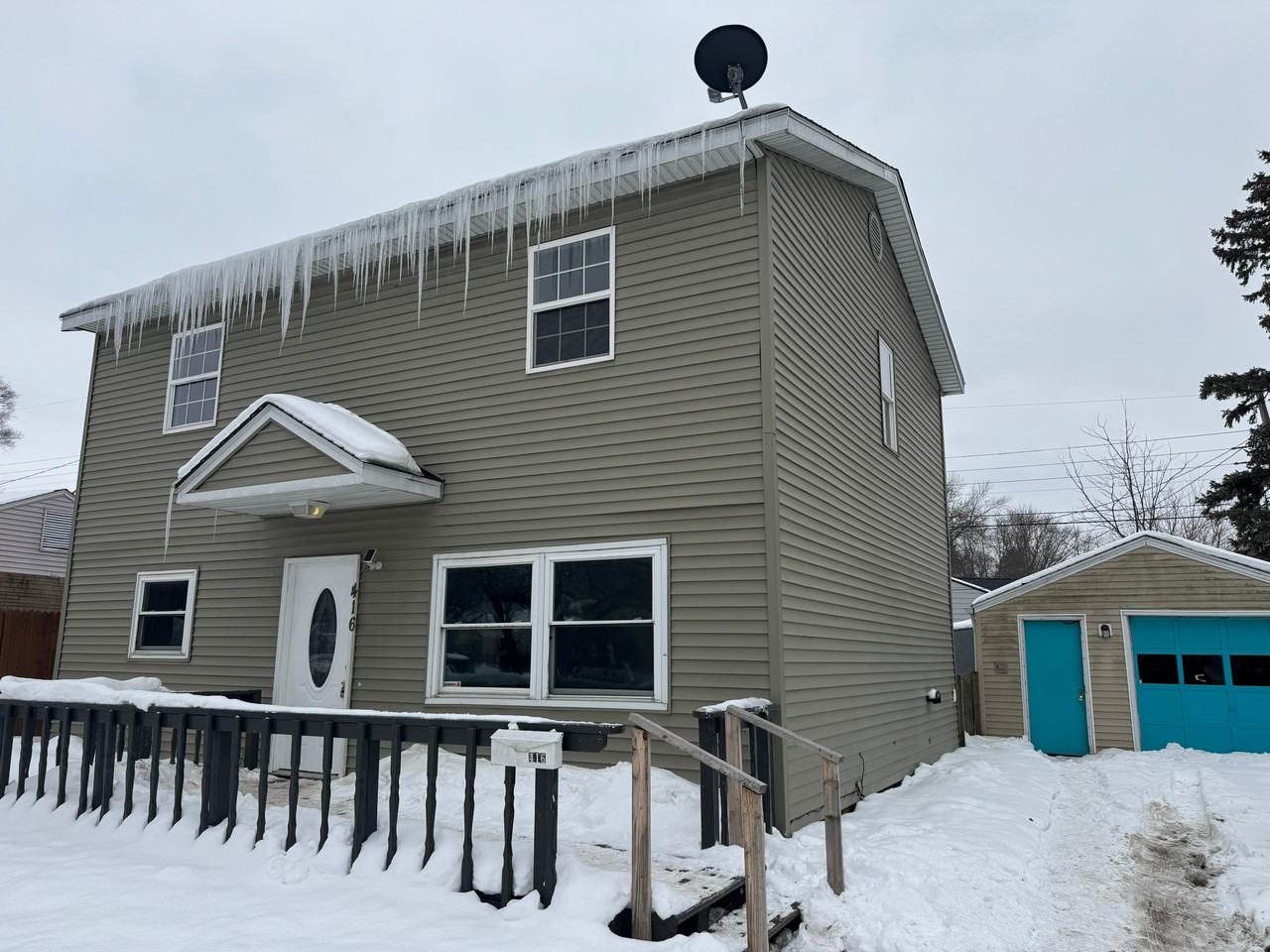 416 E Chippewa Ave #1 - Photo 2 of 20