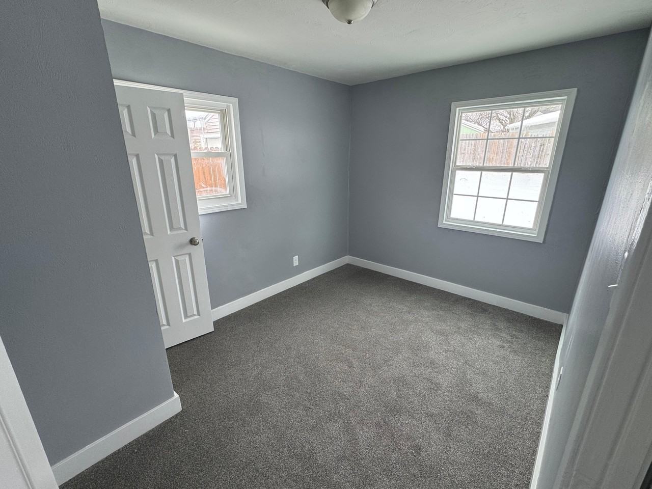 416 E Chippewa Ave #1 - Photo 6 of 20