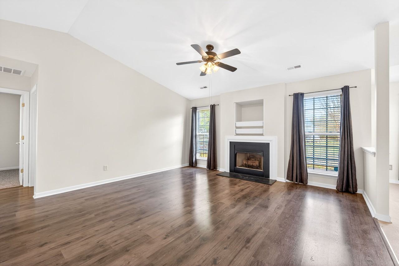 4352 Bubbling Brook Ct #1 - Photo 3 of 17