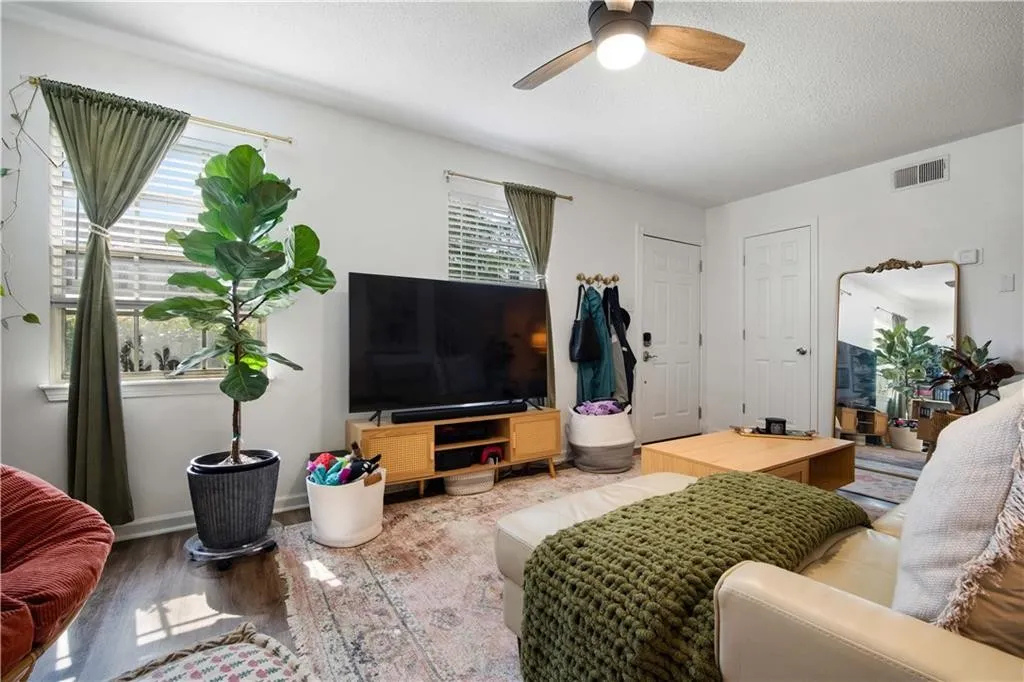 128 Du Rhu DriveUnit G #G - Photo 2 of 20