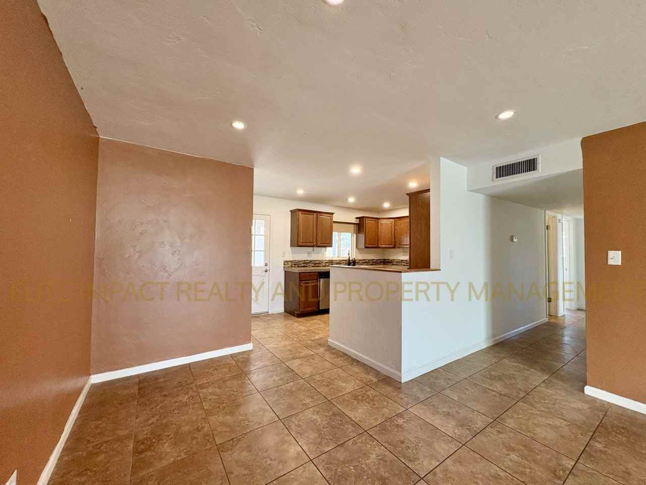 5621 E Lester St #1 - Photo 6 of 22